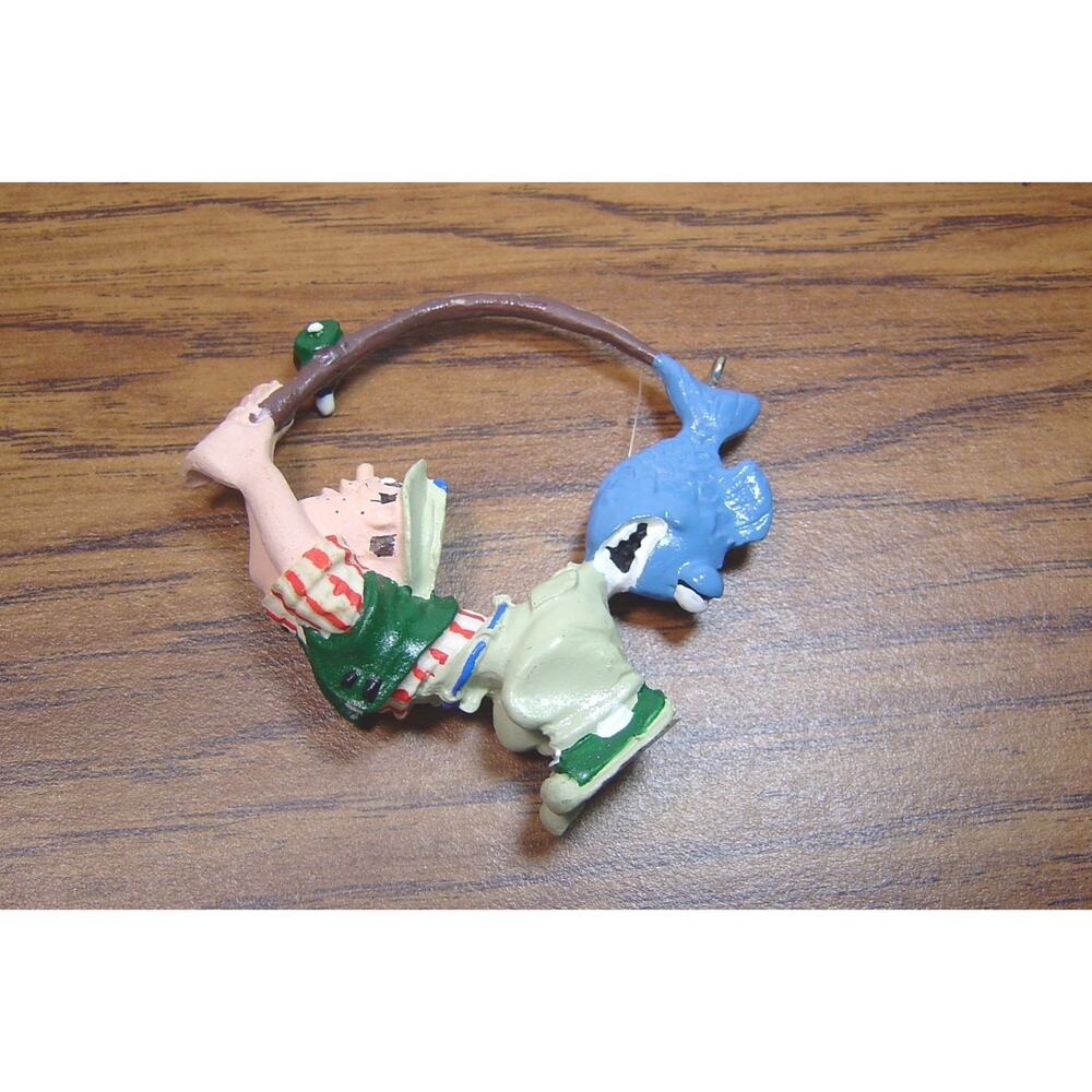 VINTAGE NOMA ORNAMENT--CAUGHT ONE--FISHERMAN-NO BOX & NO MOTOR-1995
